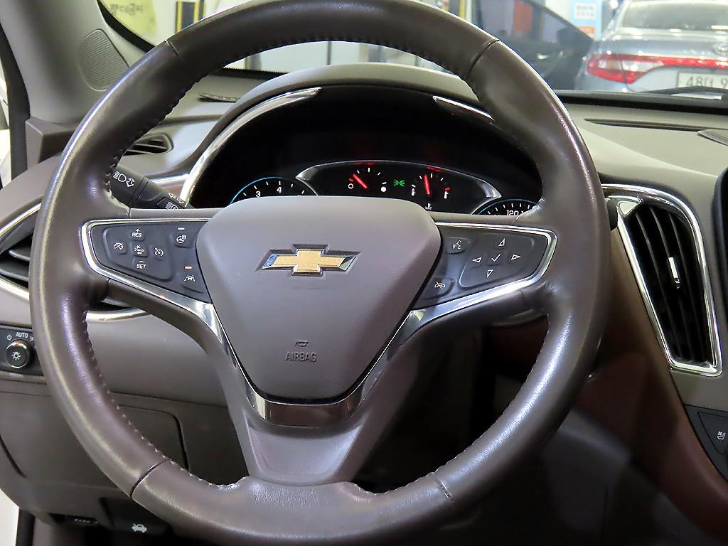 Chevrolet Malibu - Vista 8