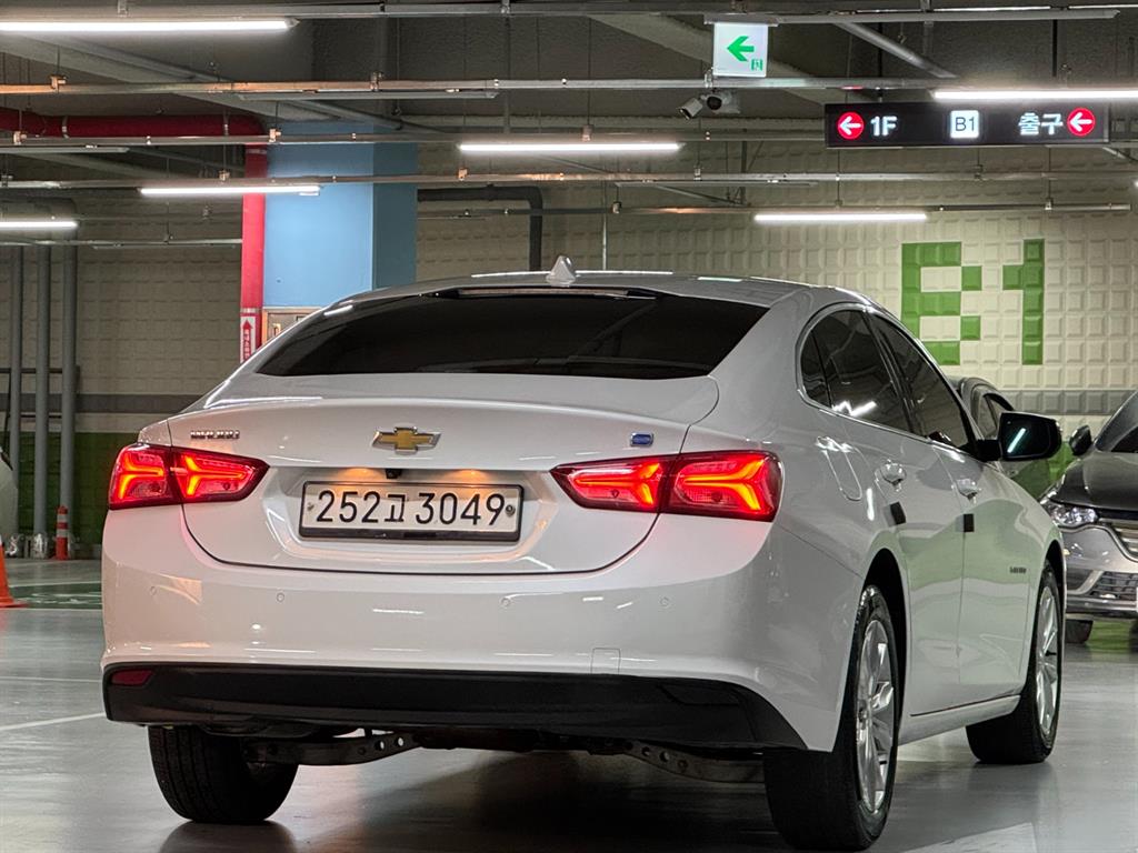 Chevrolet Malibu - Vista 3