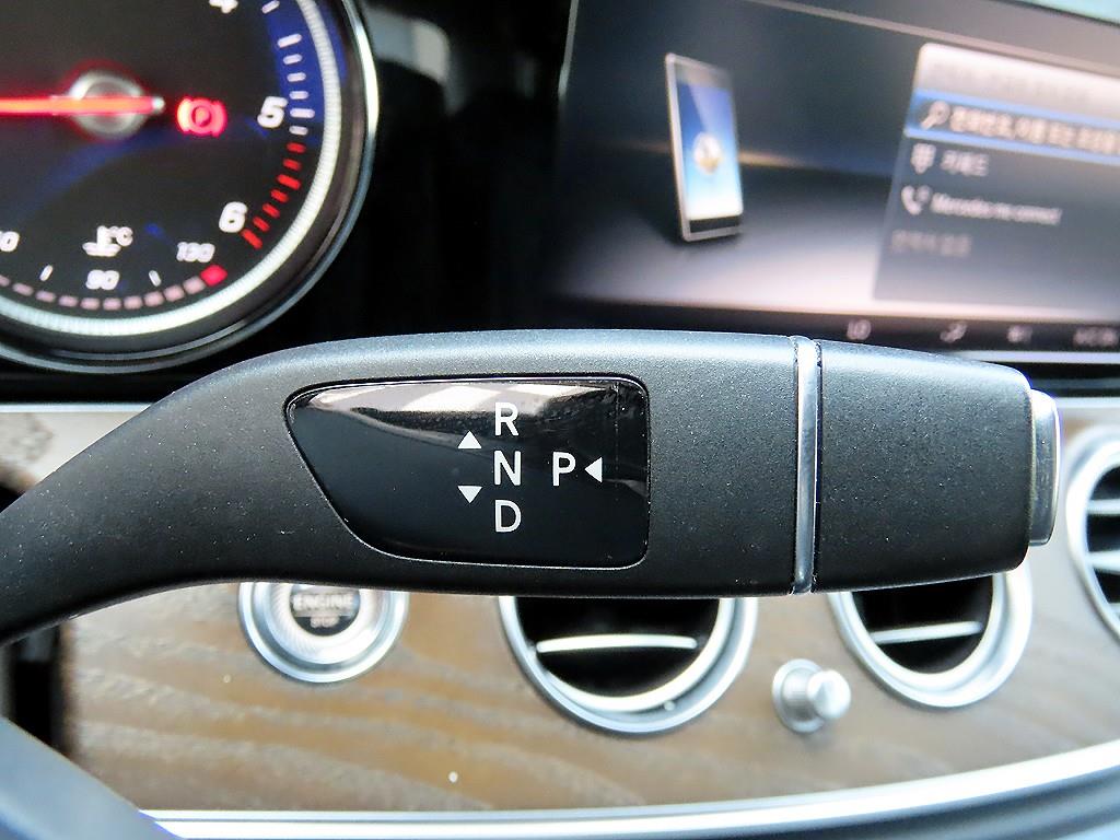 Mercedes Benz E class - Vista 11