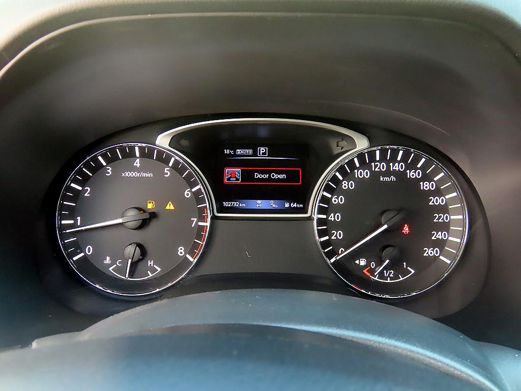 Nissan Pathfinder - Vista 9
