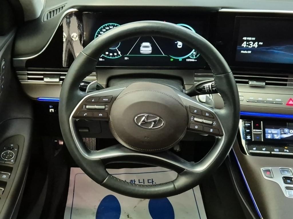 HYUNDAI Grandeur - Vista 9