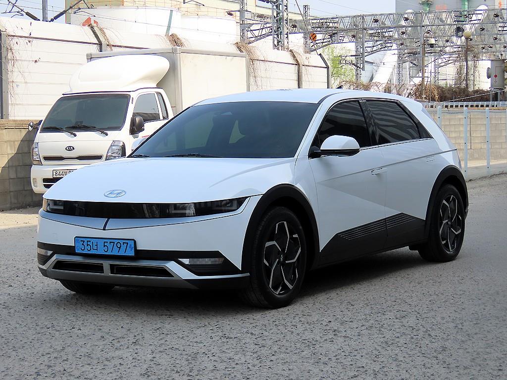 HYUNDAI Ioniq 5 - Vista 2