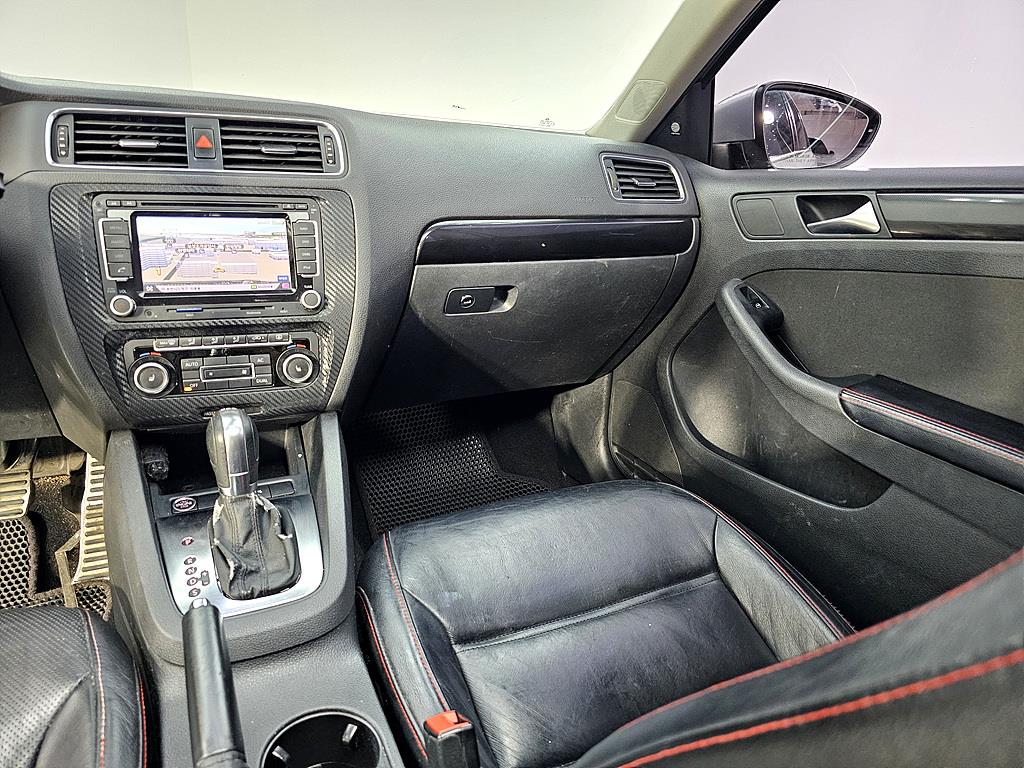 Volkswagen Jetta - Vista 10