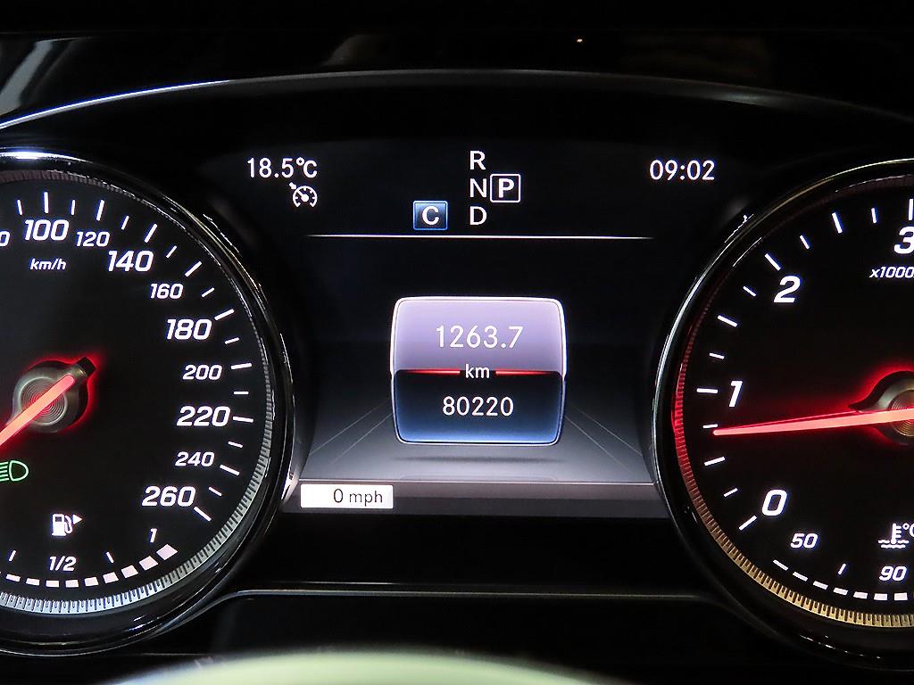 Mercedes Benz E class - Vista 9