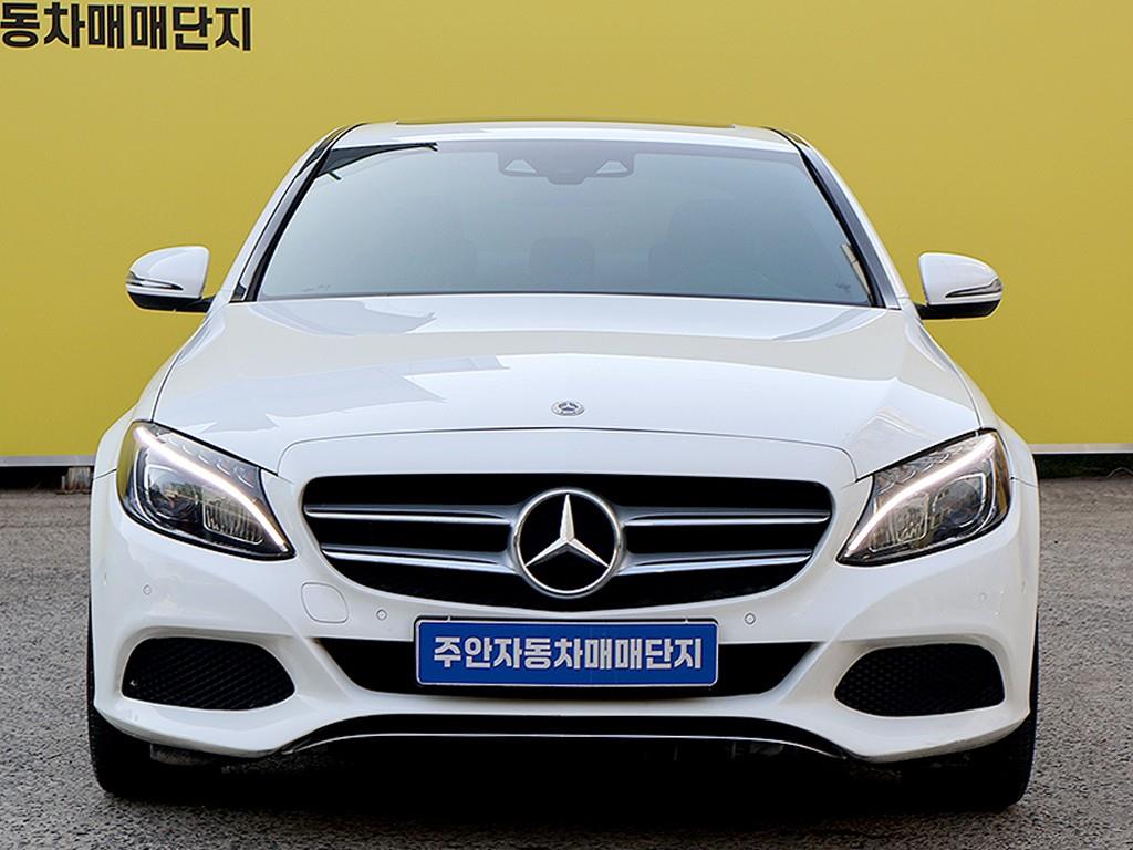 Mercedes Benz C Class 2018 Blanco - Importación desde Corea - HF Imports Iquique - Foto 1