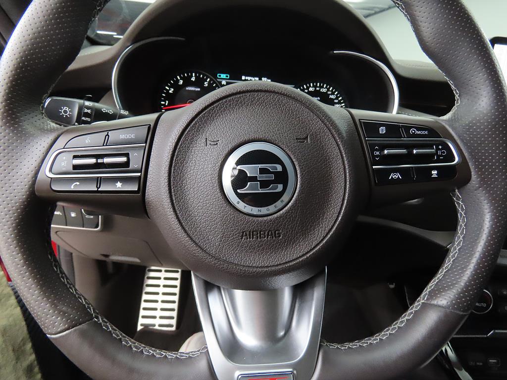 KIA Stinger - Vista 9