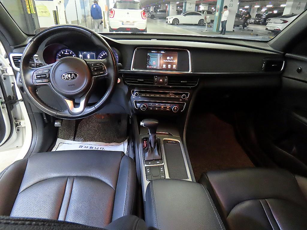 KIA K5 - Vista 10