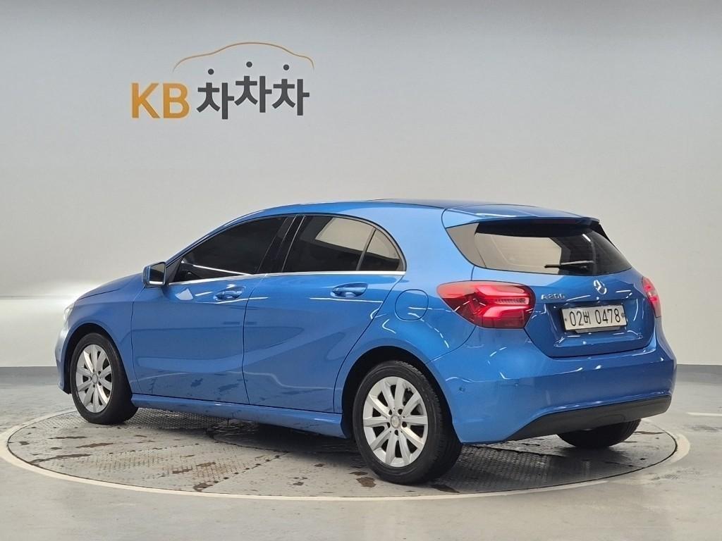 Mercedes Benz A Class - Vista 2