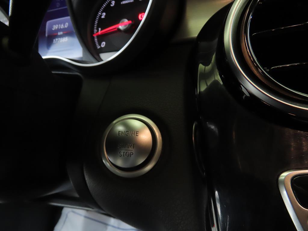 Mercedes Benz C Class 2016 Gris - Importación desde Corea - HF Imports Iquique - Foto 14