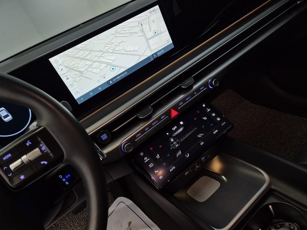 HYUNDAI Grandeur - Vista 10