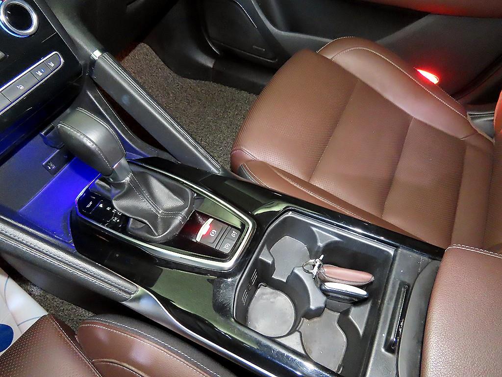 SAMSUNG QM6 - Vista 12