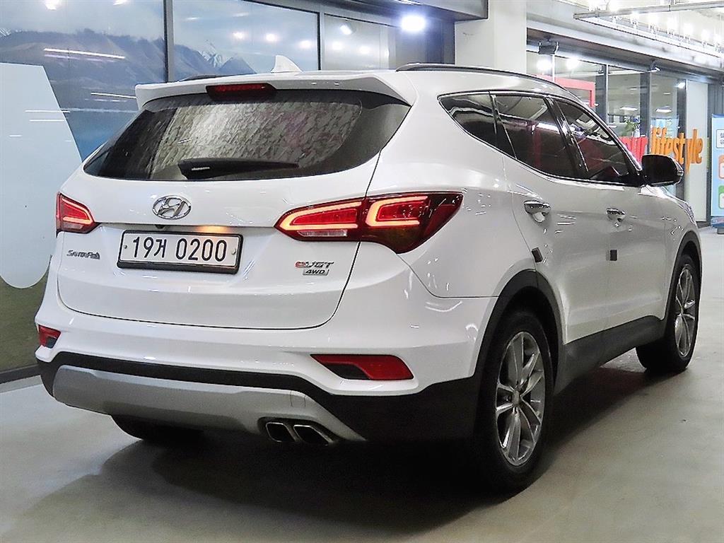 HYUNDAI Santa Fe - Vista 4