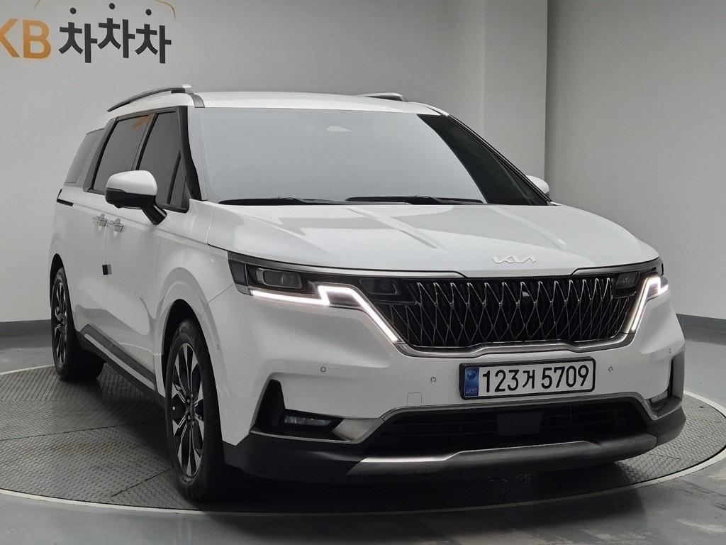 KIA Carnival - Vista 4