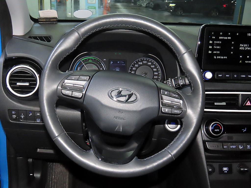 HYUNDAI Kona - Vista 8