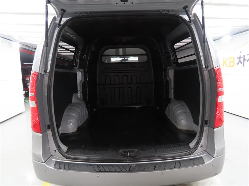 HYUNDAI Starex 2015 Plateado - Importación desde Corea - HF Imports Iquique - Foto 18