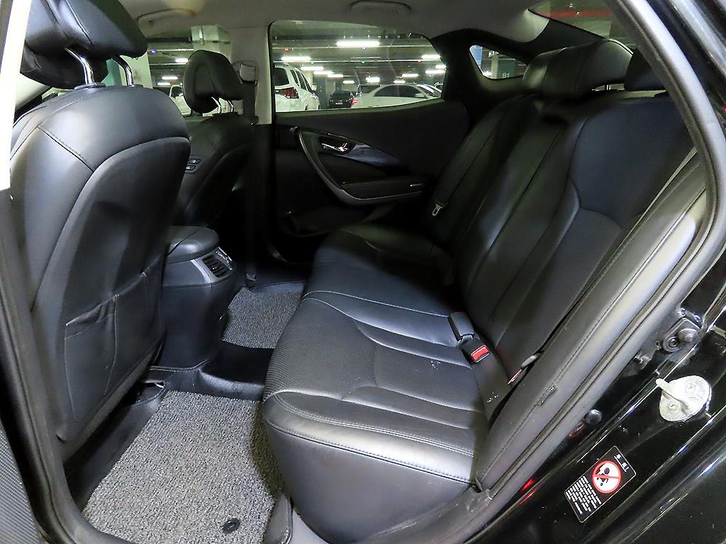 HYUNDAI Grandeur - Vista 7