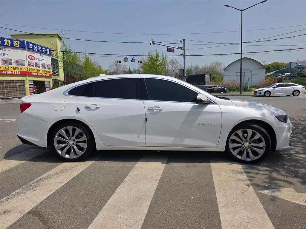 Chevrolet Malibu - Vista 7