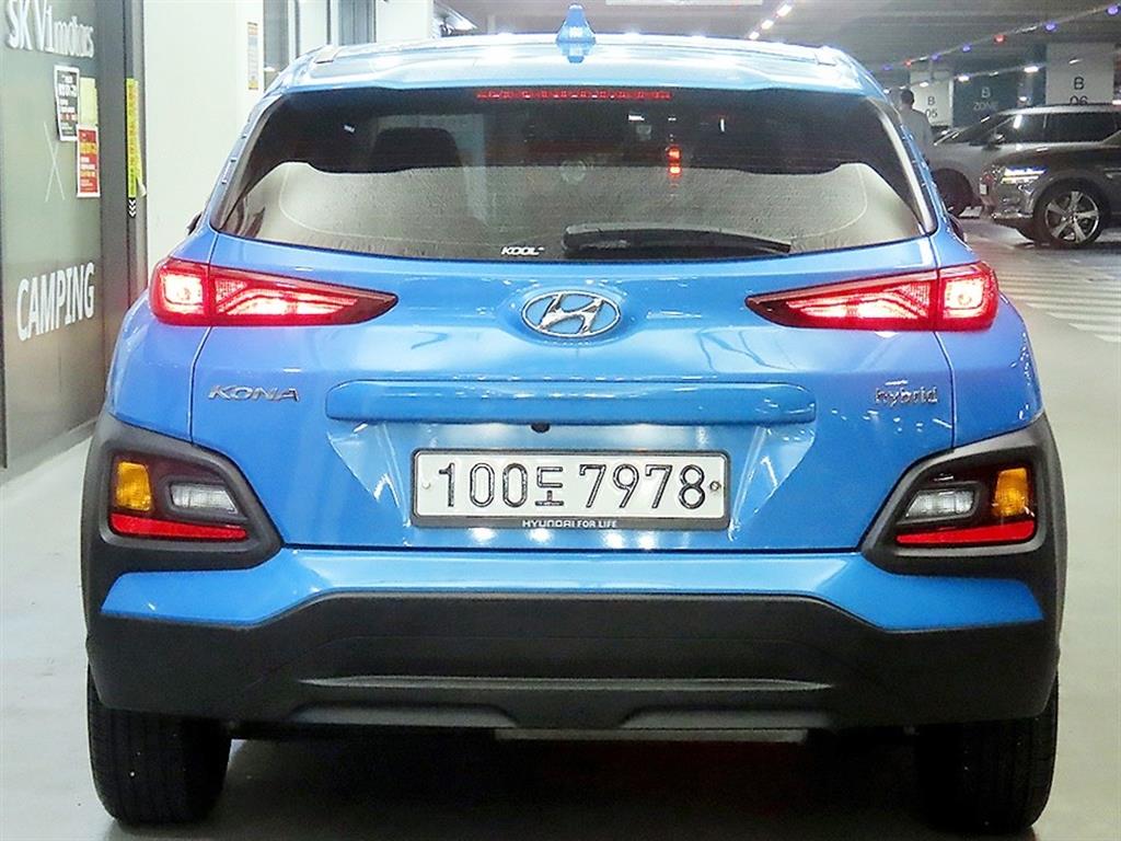 HYUNDAI Kona - Vista 5