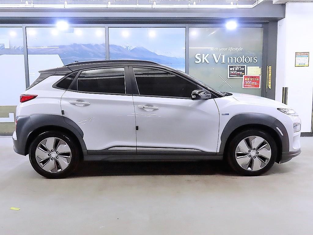 HYUNDAI Kona - Vista 3