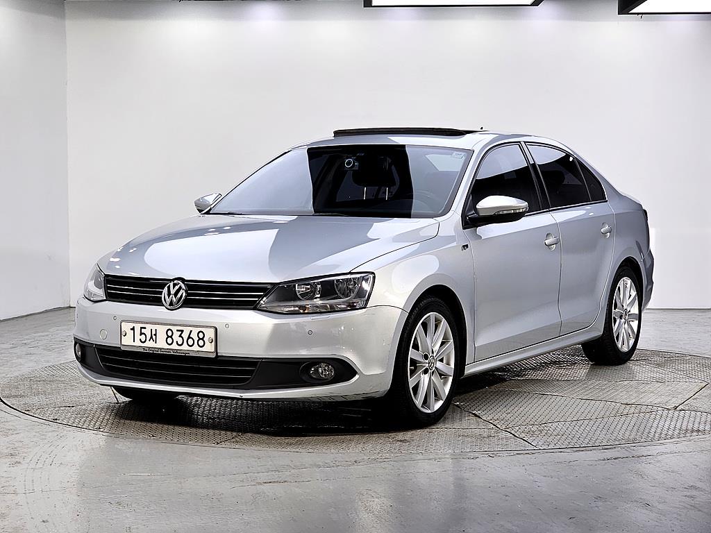 Volkswagen Jetta 2011 Plateado - Importación desde Corea - HF Imports Iquique - Foto 1