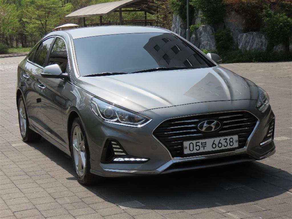 HYUNDAI Sonata - Vista 3