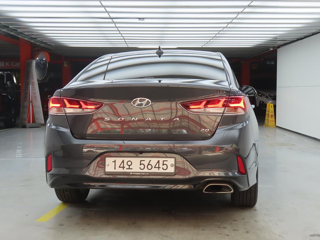 HYUNDAI Sonata - Vista 3