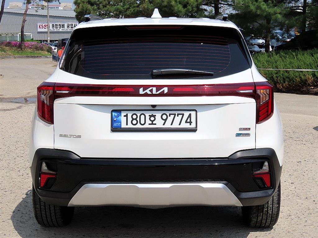 KIA Seltos - Vista 4