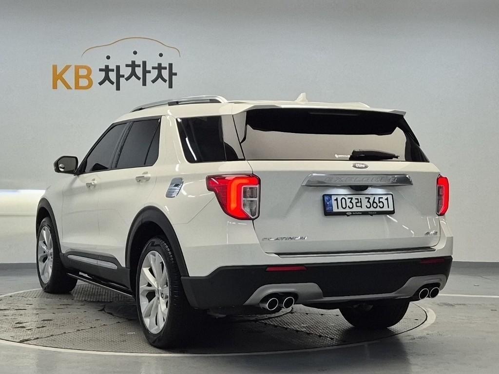 Ford Explorer - Vista 2