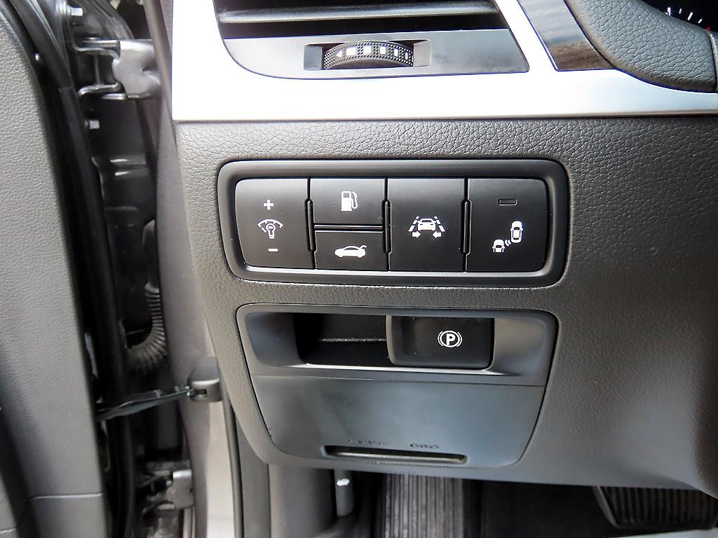 Genesis G80 - Vista 12