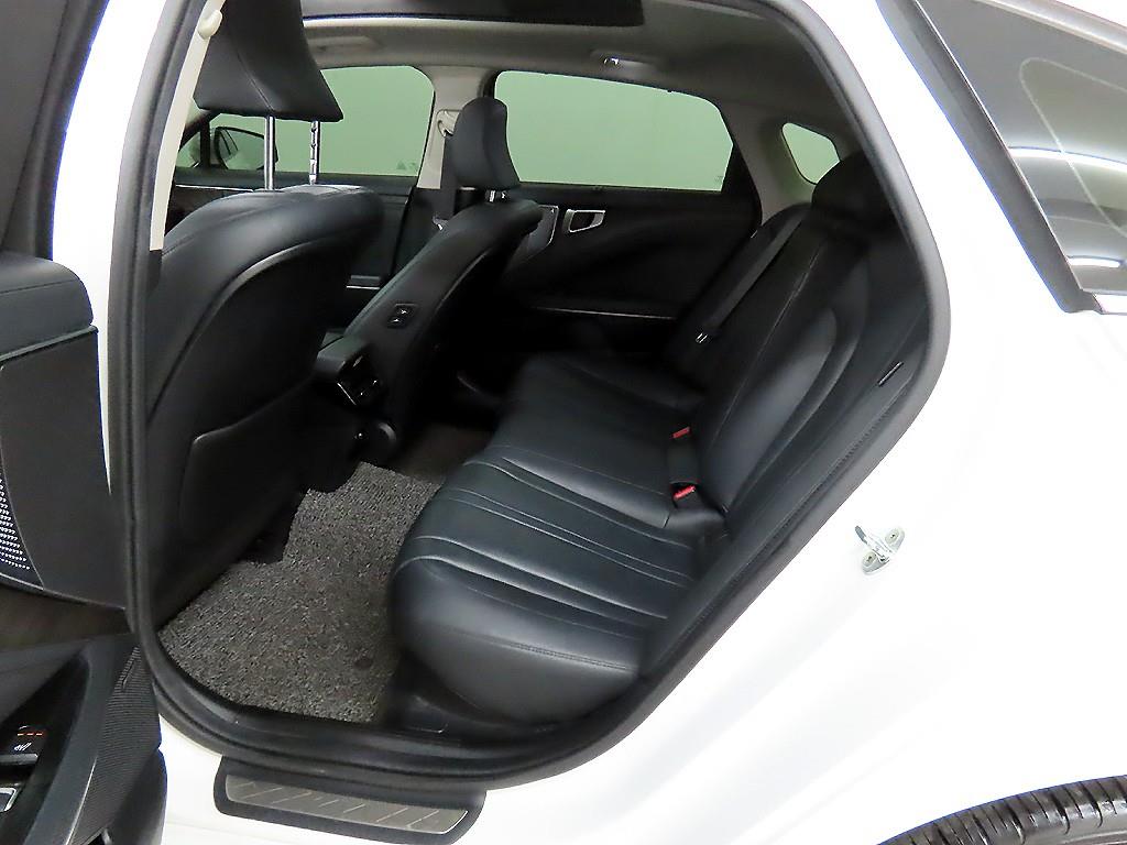 KIA K8 - Vista 6