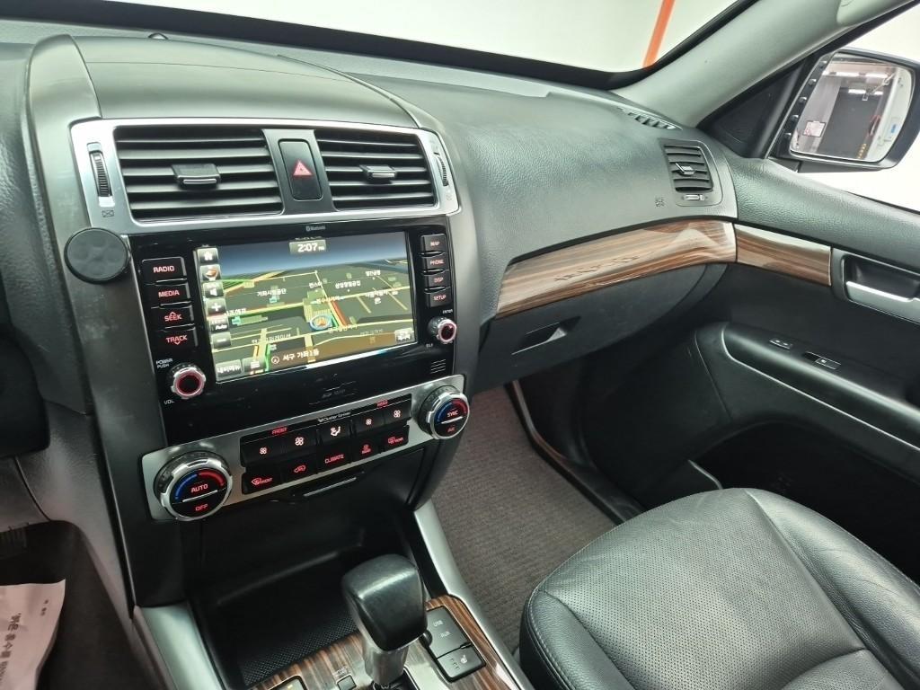 KIA Mohave - Vista 10