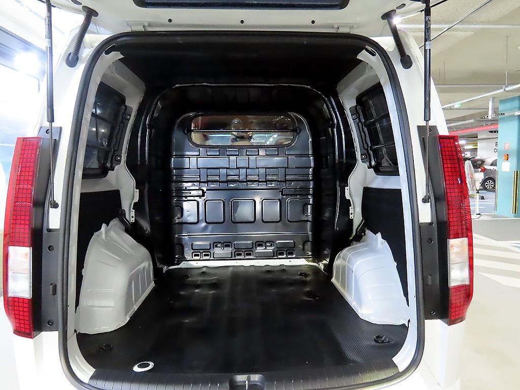 HYUNDAI Staria 2025 - Importación desde Corea - HF Imports Iquique - Foto 18