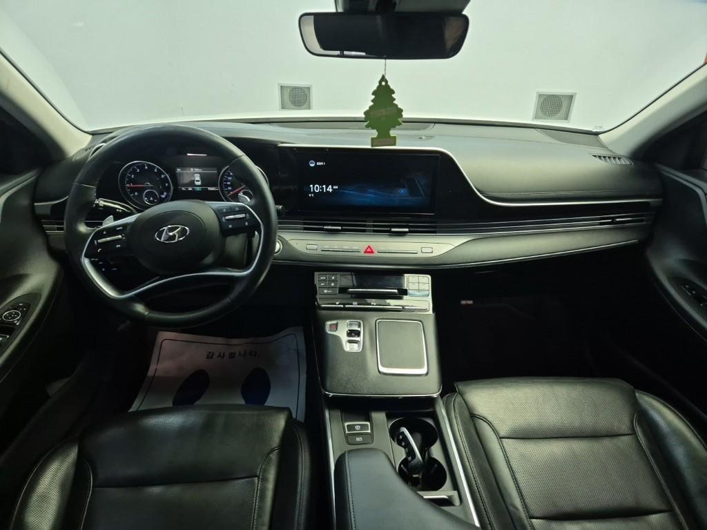 HYUNDAI Grandeur - Vista 7