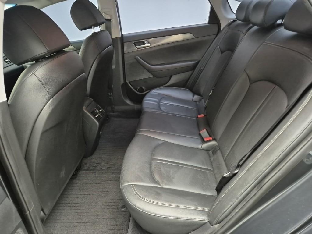 HYUNDAI Sonata - Vista 12