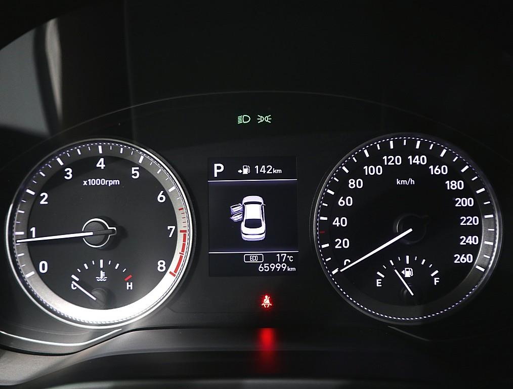 HYUNDAI Grandeur - Vista 6