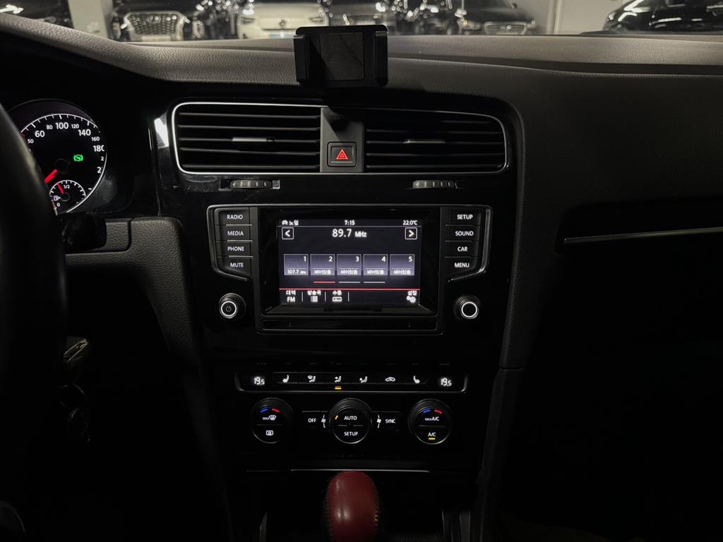 Volkswagen Golf - Vista 12