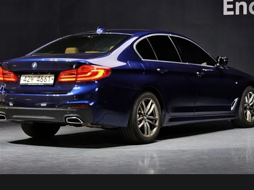 BMW 5 Series - Vista 2