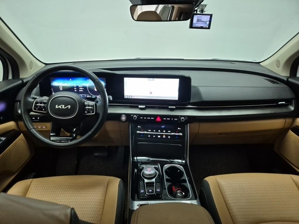 KIA Carnival - Vista 7