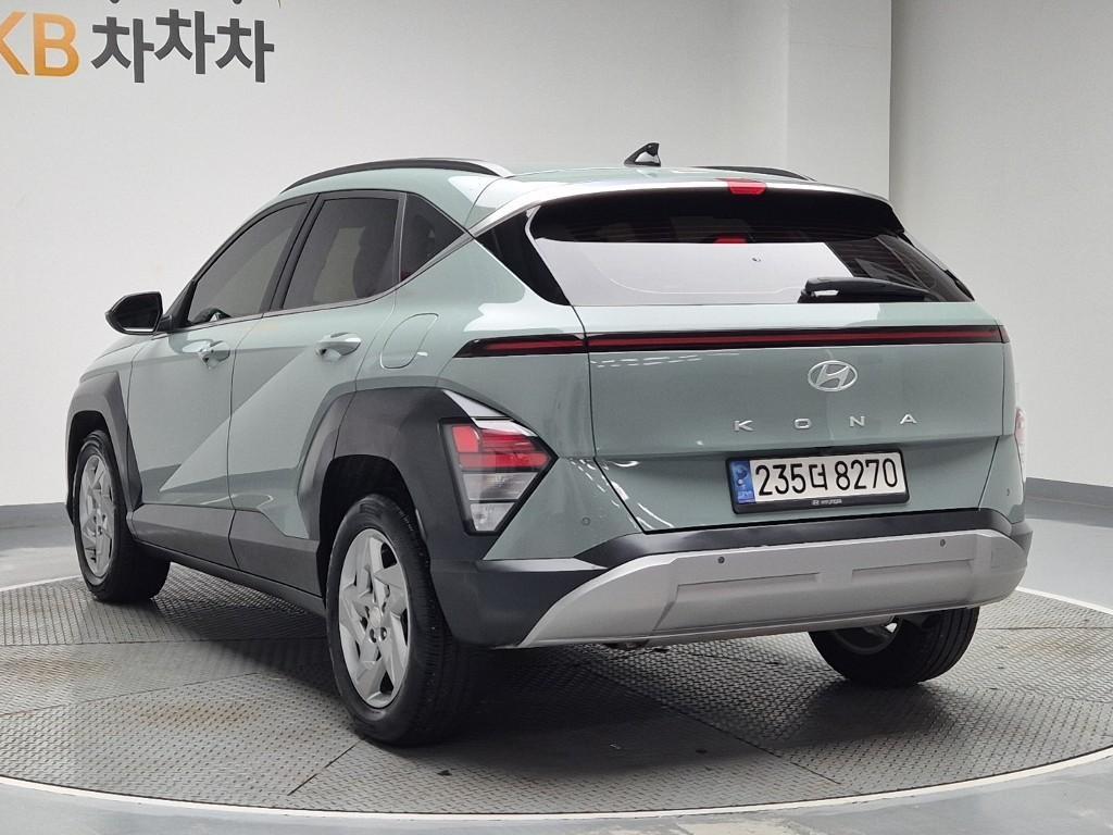 HYUNDAI Kona - Vista 3