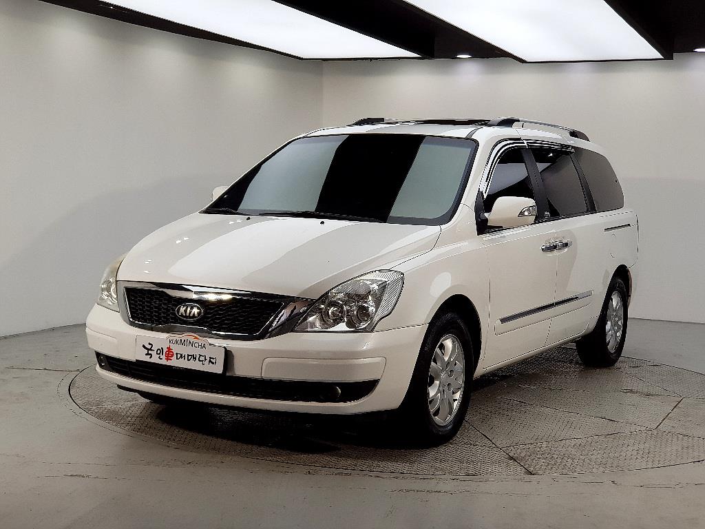 KIA Carnival 2013 Blanco - Importación desde Corea - HF Imports Iquique - Foto 1