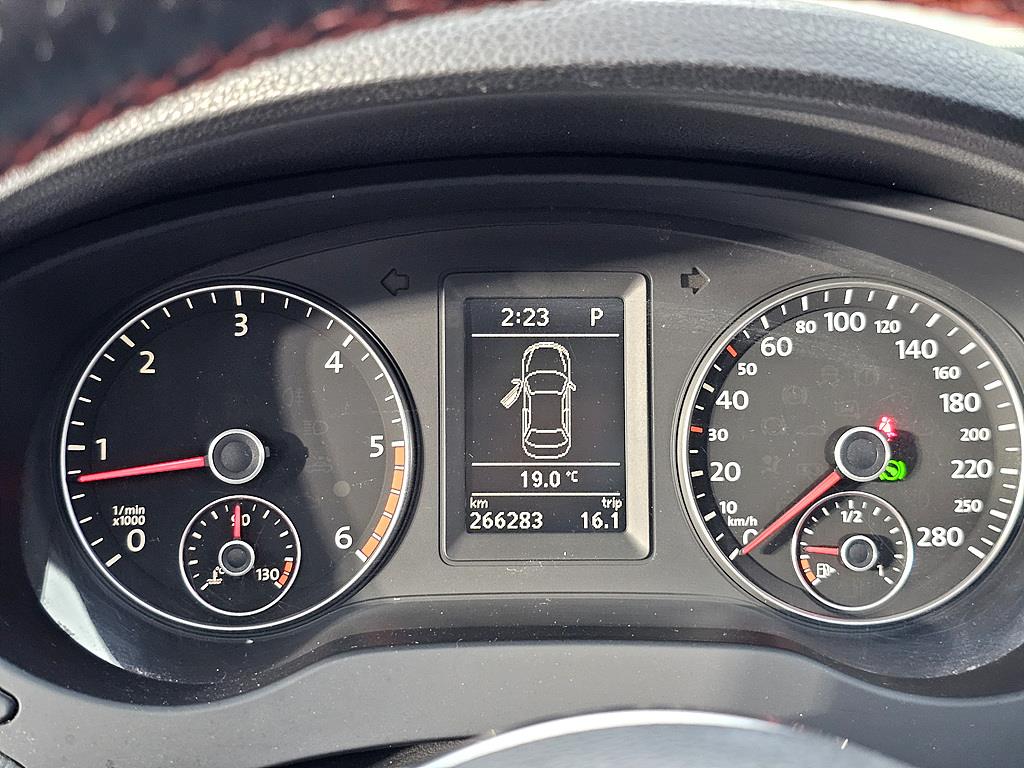 Volkswagen Jetta - Vista 7