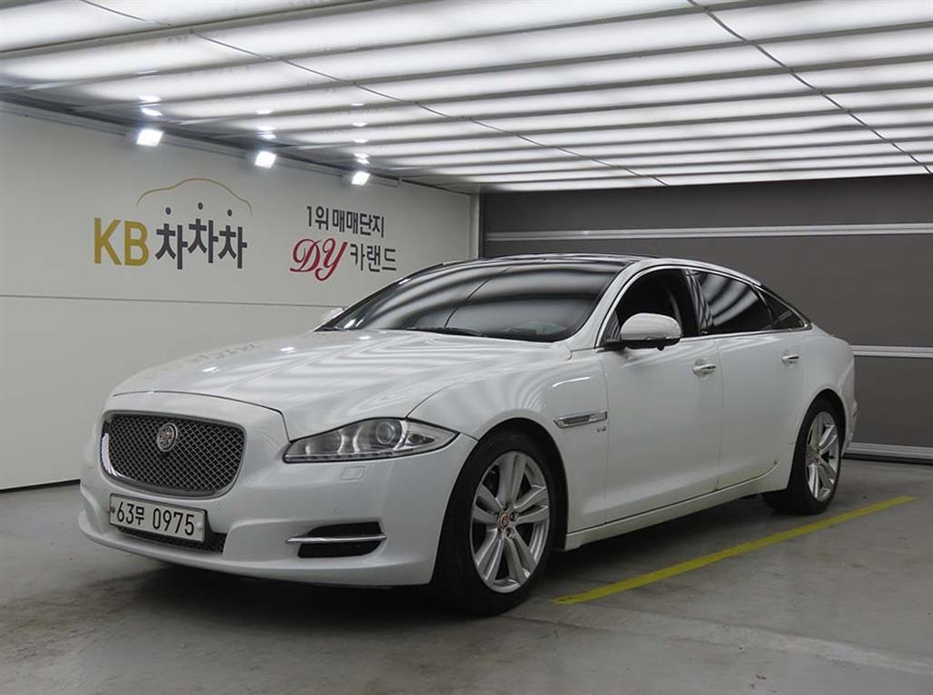 Jaguar XJ 2015 Blanco - Importación desde Corea - HF Imports Iquique - Foto 1