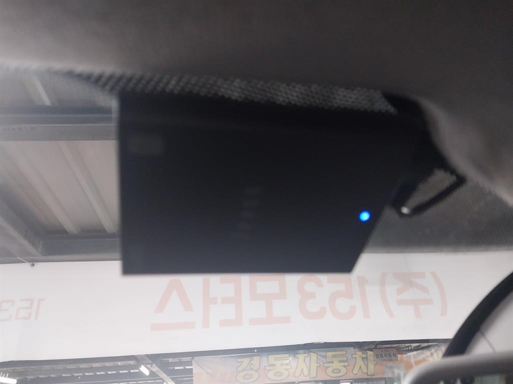 SAMSUNG QM3 - Vista 10