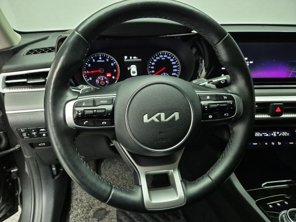 KIA K5 - Vista 9