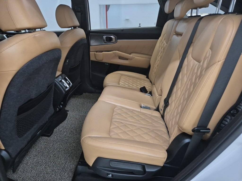 KIA Sorento - Vista 12