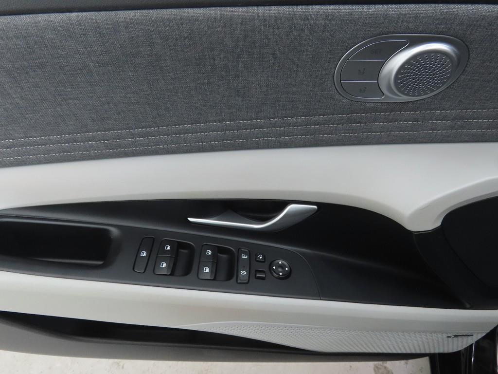 HYUNDAI Avante - Vista 9