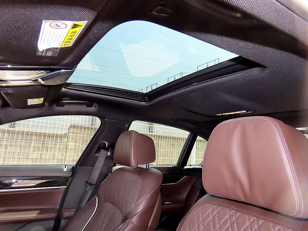 BMW 7 Series 2018 Negro - Importación desde Corea - HF Imports Iquique - Foto 16