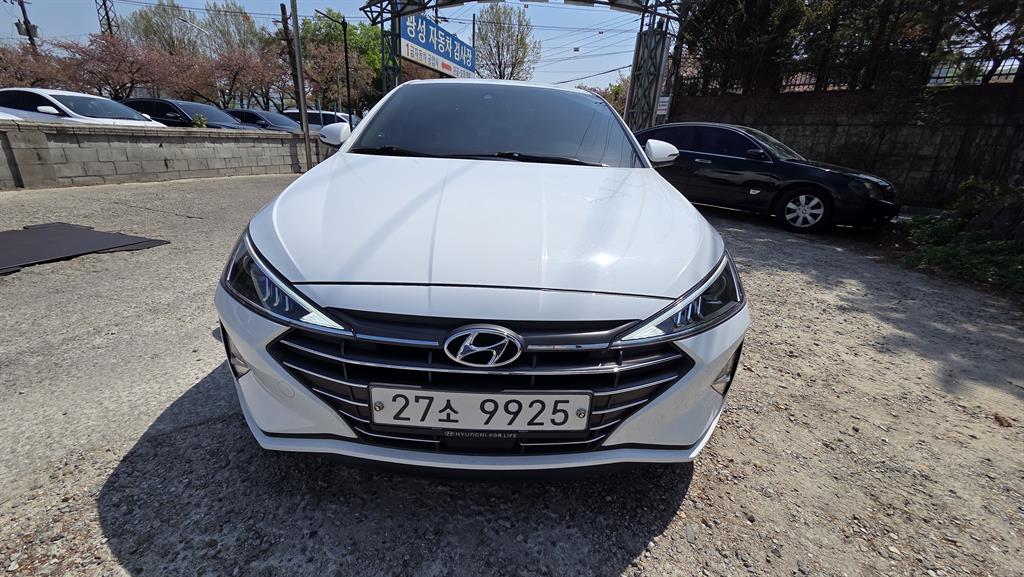 HYUNDAI Avante 2020 Blanco - Importación desde Corea - HF Imports Iquique - Foto 1