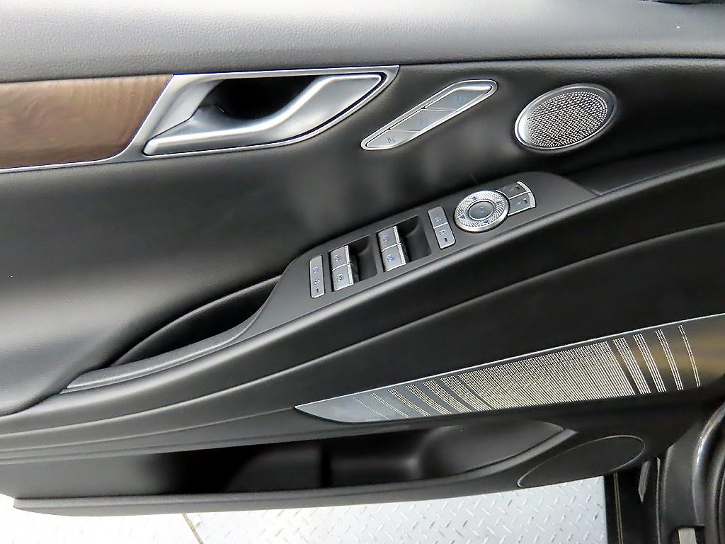 Genesis G80 - Vista 11