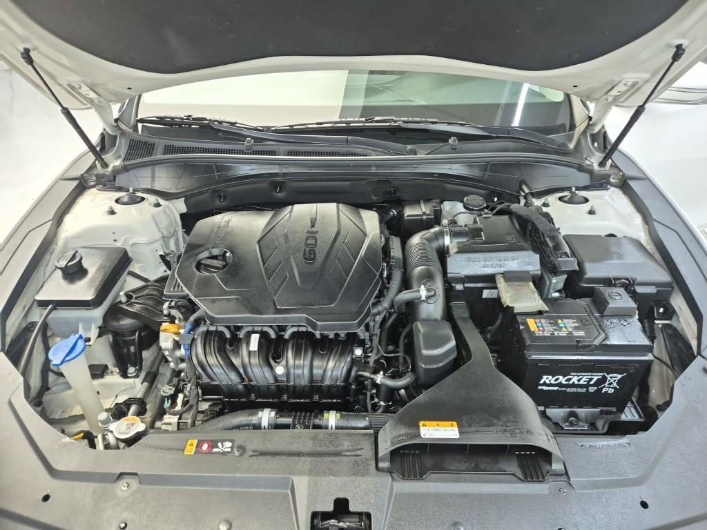 HYUNDAI Grandeur - Vista 5